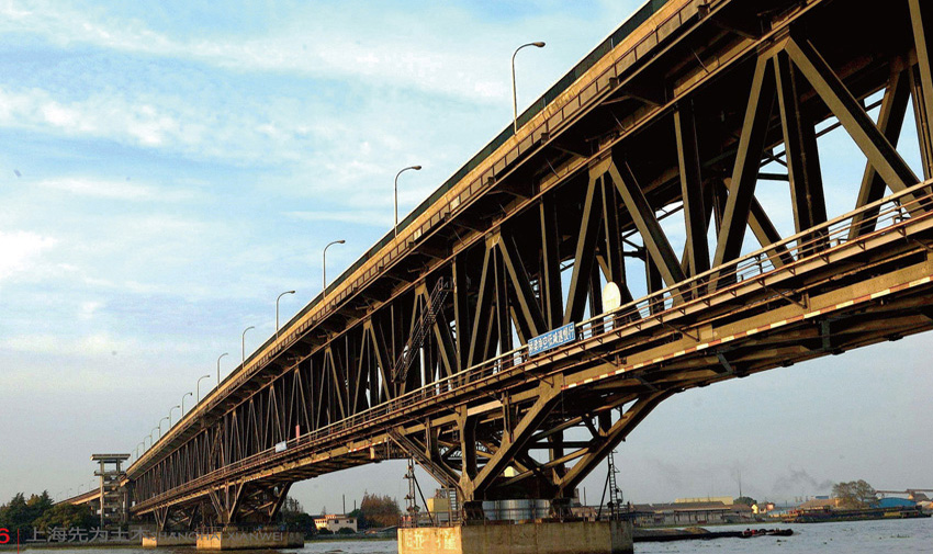松浦大桥主桥顶升、引桥调坡下落、换支座、大修工程